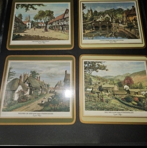 4 Pre Owned Continental Luncheon Placemats With English Villages Designs - Picture 8 of 8